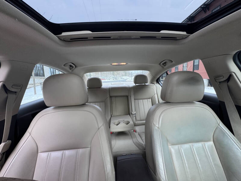 2012 Buick Regal Premium 2