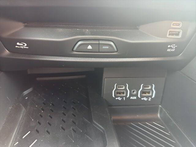 2025 Chrysler Pacifica Pinnacle