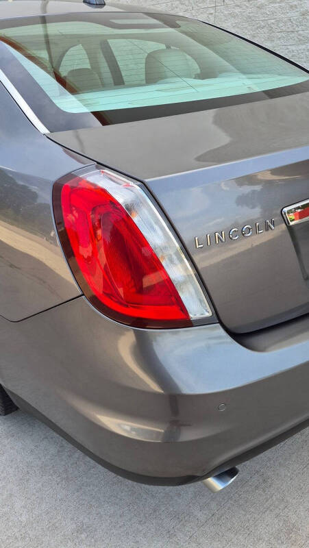 2012 Lincoln MKS