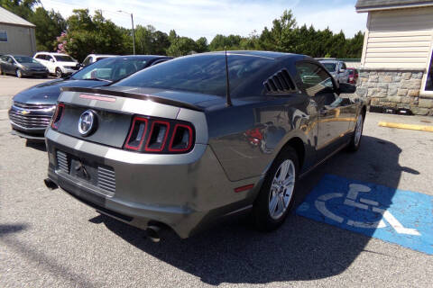 2013 Ford Mustang V6