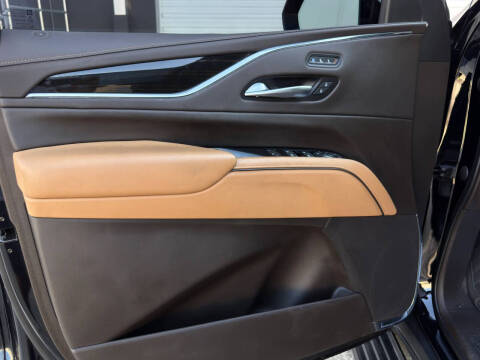 2023 Cadillac Escalade Sport