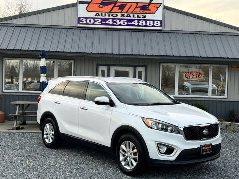 2016 Kia Sorento for sale at GENE'S AUTO SALES in Selbyville DE