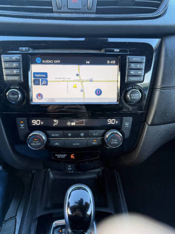 2017 Nissan Rogue SL