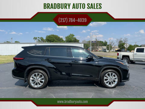 2021 Toyota Highlander for sale at BRADBURY AUTO SALES in Gibson City IL