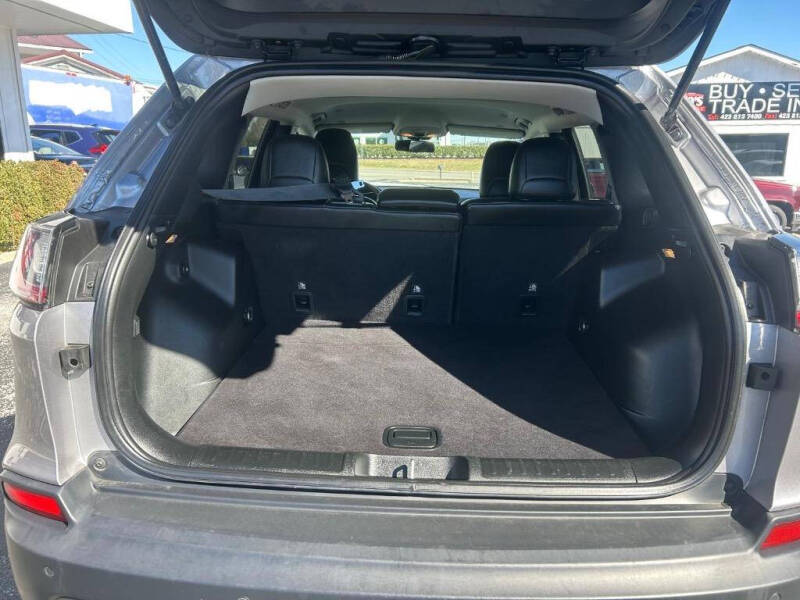 2019 Jeep Cherokee Latitude Plus