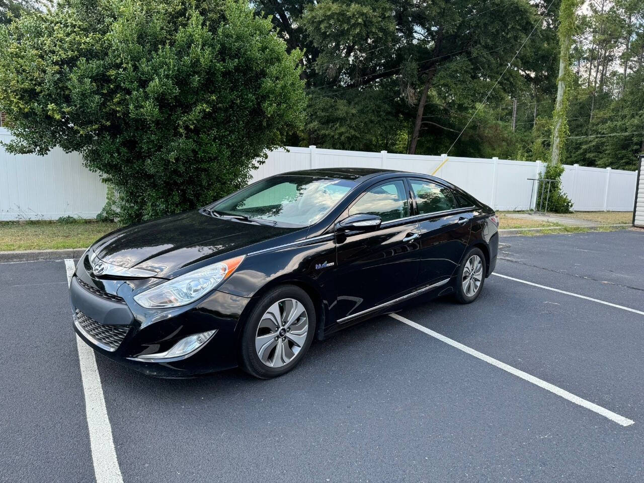 2014 Hyundai SONATA Hybrid for sale at Entity Motors in Columbia, SC