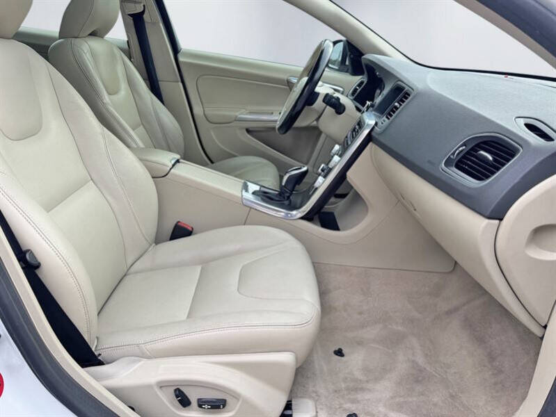 2016 Volvo S60 T5 Premier