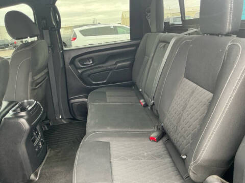 2019 Nissan Titan SV