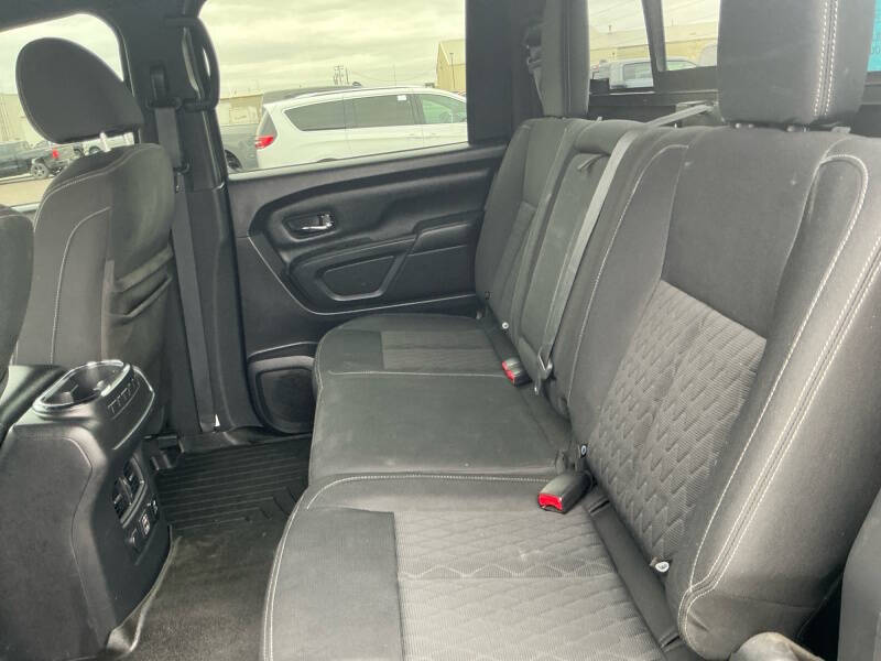 2019 Nissan Titan SV