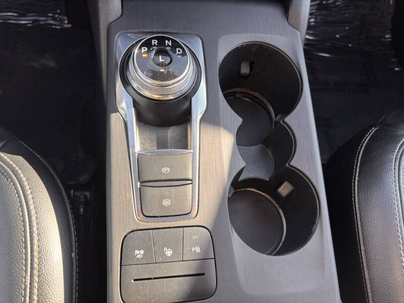 2020 Ford Escape Hybrid Titanium