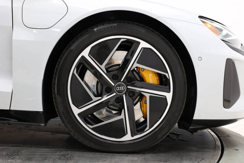 2023 Audi RS e-tron GT quattro