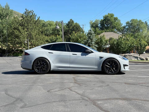 2022 Tesla Model S Plaid