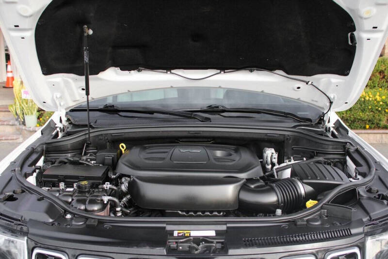 2020 Jeep Grand Cherokee Laredo