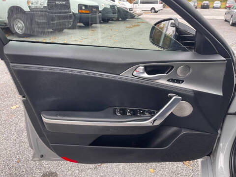 2019 Kia Stinger GT1