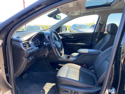 2023 GMC Acadia AT4
