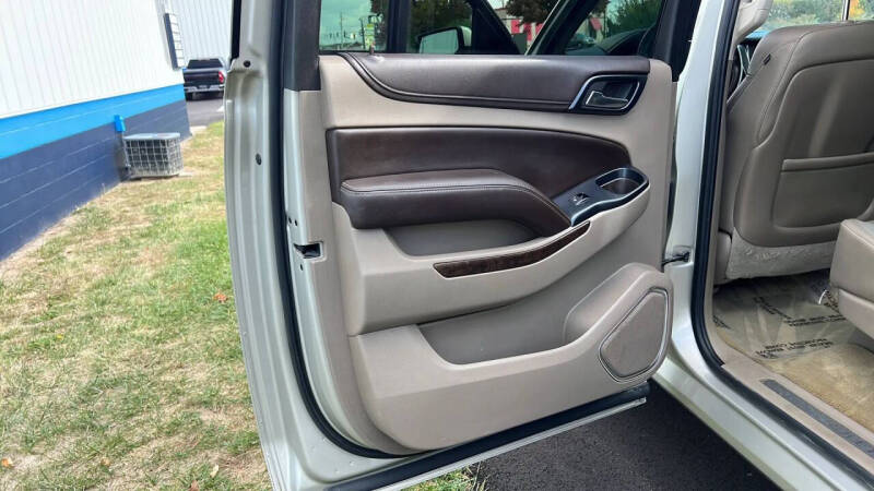 2015 Chevrolet Suburban LT