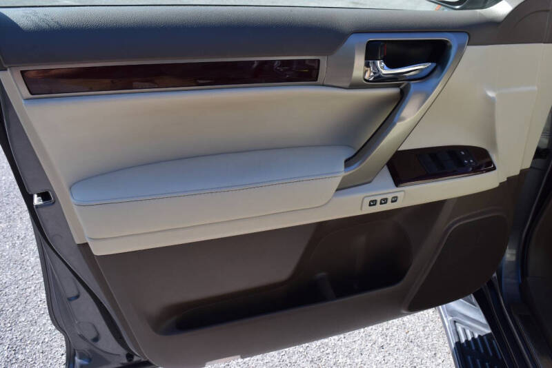 2017 Lexus GX 460