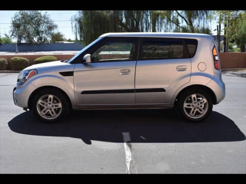 2010 Kia Soul +
