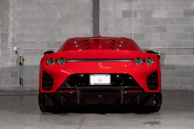 2022 Ferrari 812 Competizione