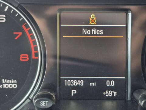 2011 Audi Q5 2.0T quattro Premium Plus