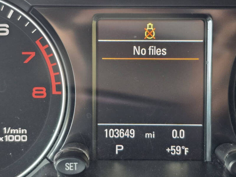 2011 Audi Q5 2.0T quattro Premium Plus