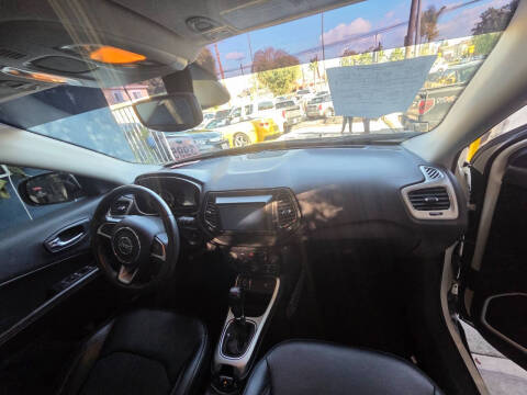 2019 Jeep Compass Sun and Wheel Edition