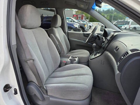2006 Kia Sedona LX