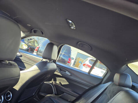 2018 Alfa Romeo Giulia Quadrifoglio