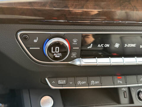 2018 Audi Q5 2.0T quattro Premium Plus