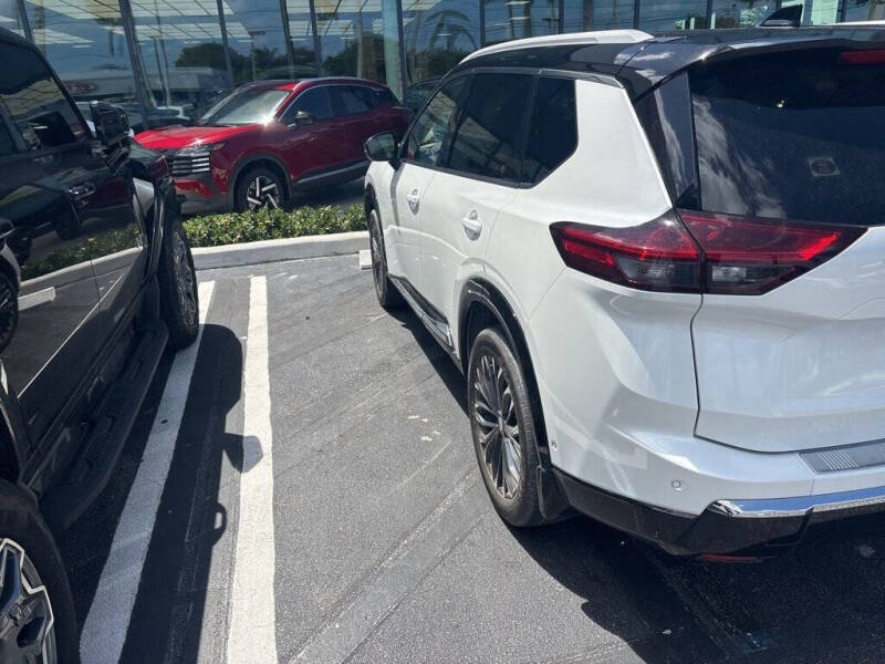 2024 Nissan Rogue Platinum