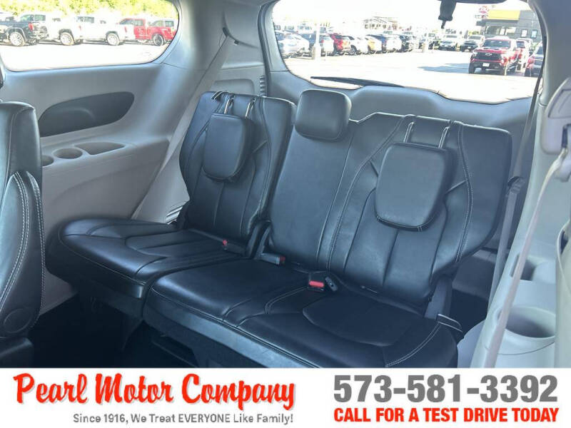 2024 Chrysler Pacifica Touring L