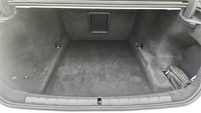 2023 BMW 7 Series 740i