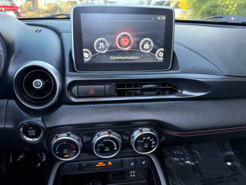 2017 FIAT 124 Spider Abarth