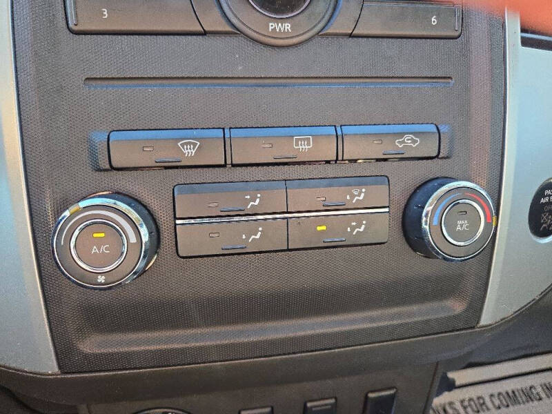 2012 Suzuki Equator Sport