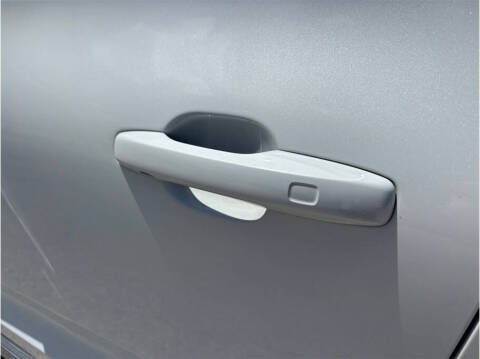 2023 Volvo XC60 Recharge T8 Plus Bright Theme