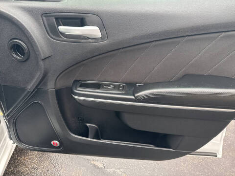 2015 Dodge Charger SXT