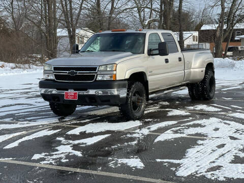 2006 Chevrolet Silverado 3500 for sale at Hillcrest Motors in Derry NH