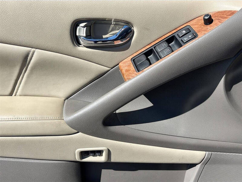 2014 Nissan Murano LE