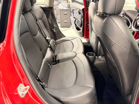 2017 MINI Hardtop 4 Door Cooper