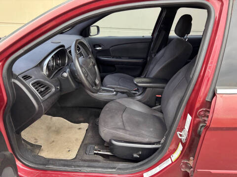 2012 Chrysler 200 LX