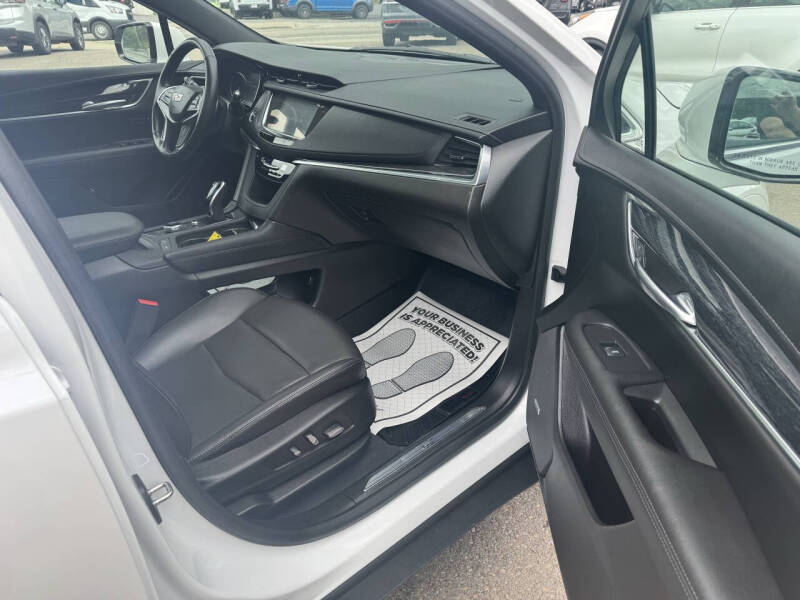 2022 Cadillac XT5 Premium Luxury