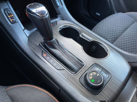 2017 GMC Acadia SLE-2