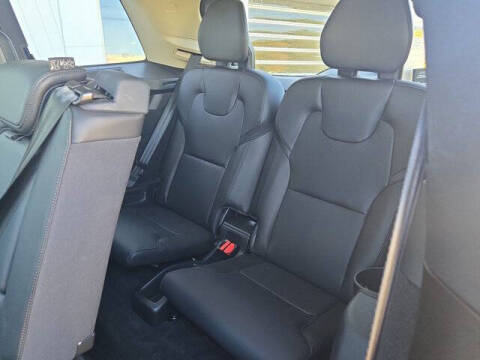 2025 Volvo XC90 B5 Core Bright Theme