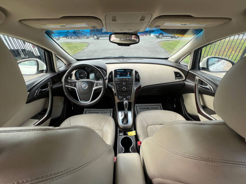 2012 Buick Verano Leather Group