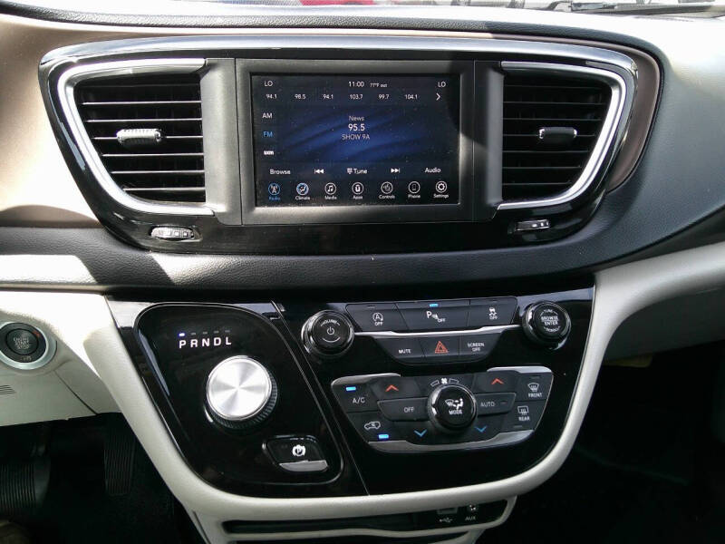 2019 Chrysler Pacifica Touring L