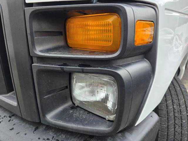 2012 Ford E-Series E-350 SD
