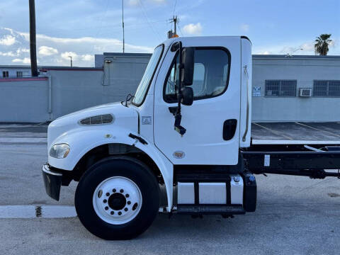 2018 Freightliner M2 106