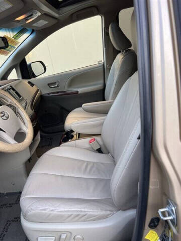 2011 Toyota Sienna Limited 7-Passenger