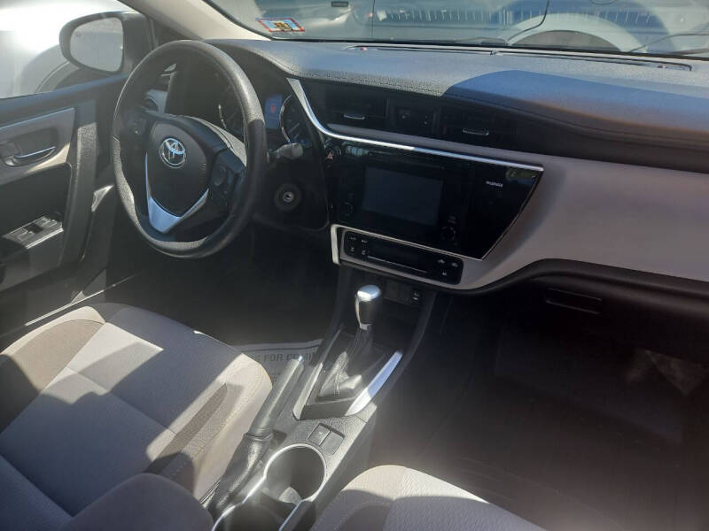 2017 Toyota Corolla LE