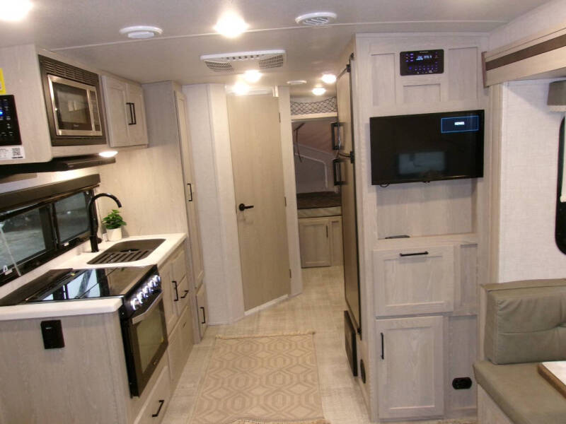 2021 Rockwood Roo 233s